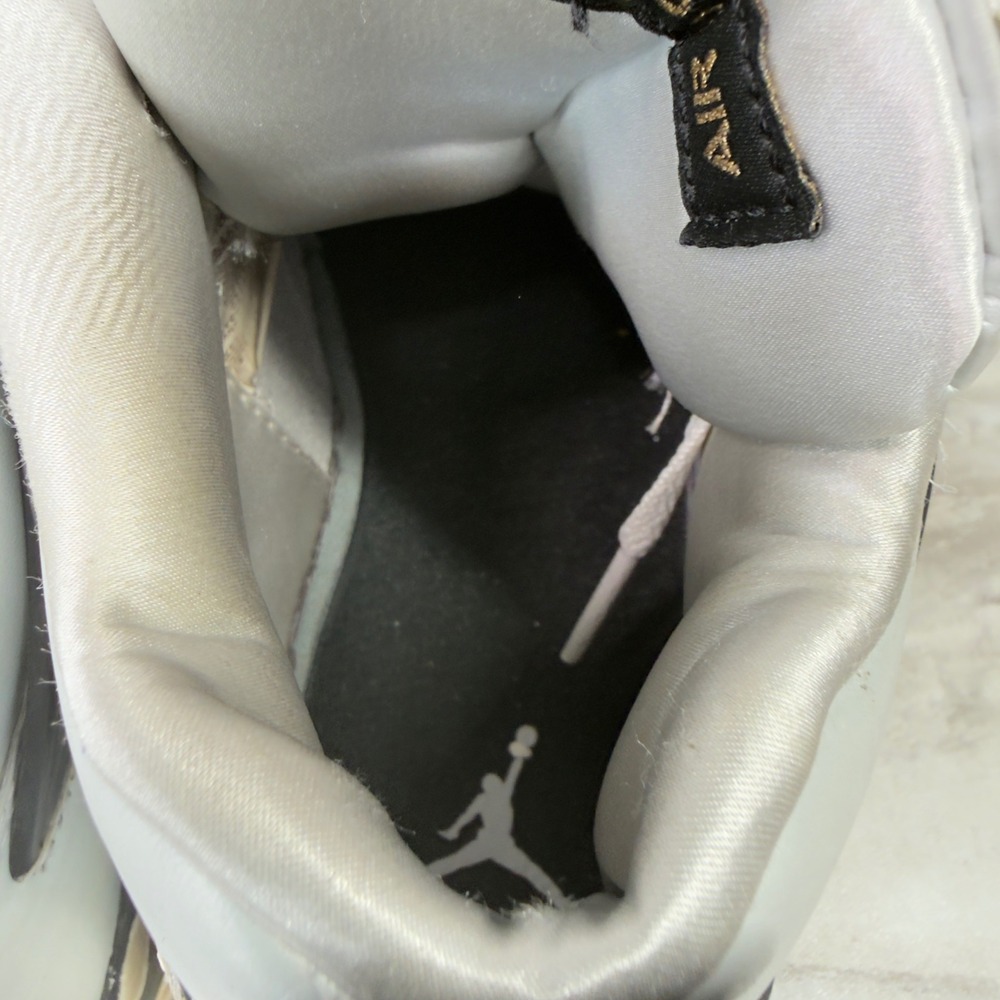 Jordan 4 Retro Metallic Gold Kids Size 5.5Y Sneakers FZ8585-070 White Black - Picture 10 of 12